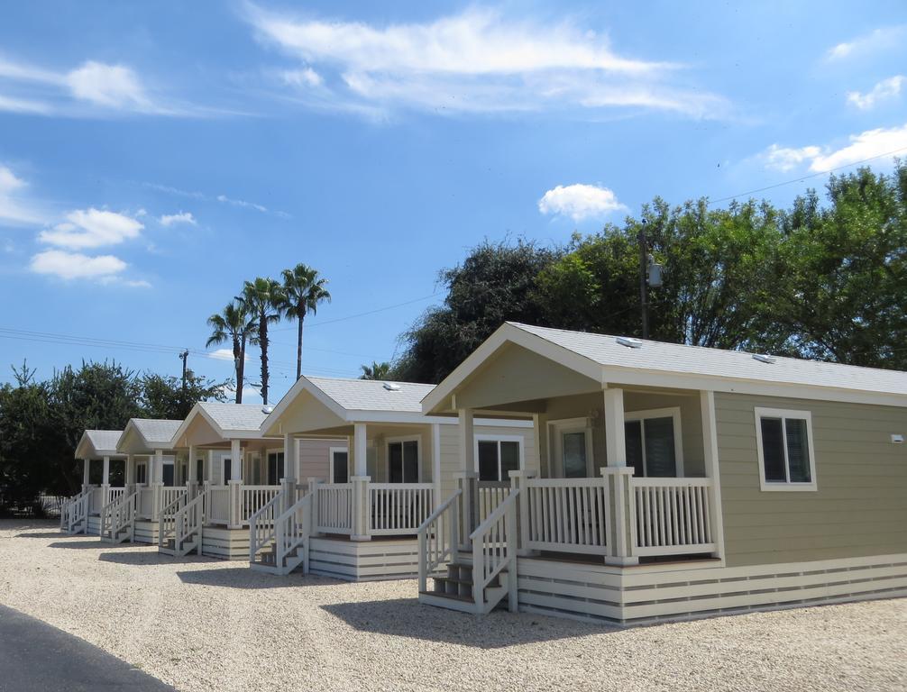 Travelers World Rv Resort San Antonio Exterior photo
